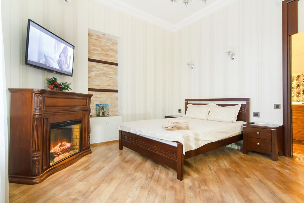 Apartamenty Na Sofievskoy Odessa Exterior foto