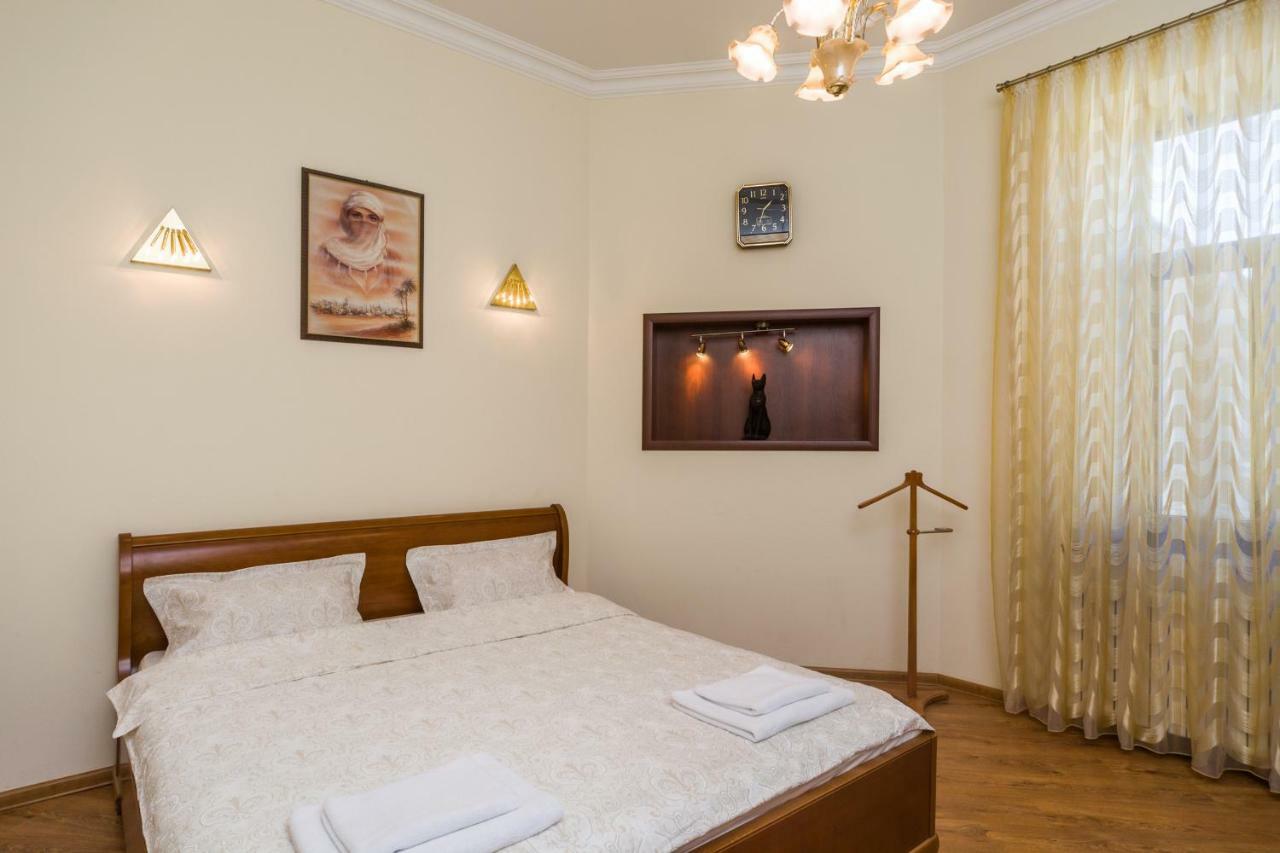 Apartamenty Na Sofievskoy Odessa Exterior foto
