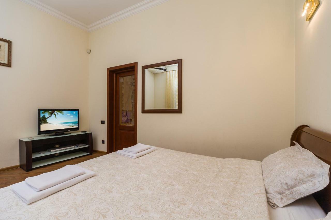 Apartamenty Na Sofievskoy Odessa Exterior foto